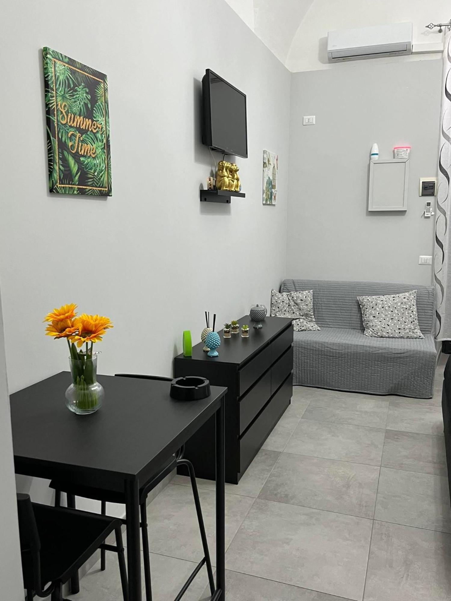 Casa Vacanze I 4 Diamanti 1 Appartamento Aeroporto di Catania Fontana Rossa